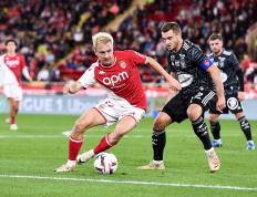 开云平台-非洲杯比赛启幕！球队奋力冲击冠军