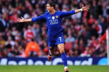 开云体育在线-冷艳的法拉利红，塞恩斯绝杀，终结红牛不败金身