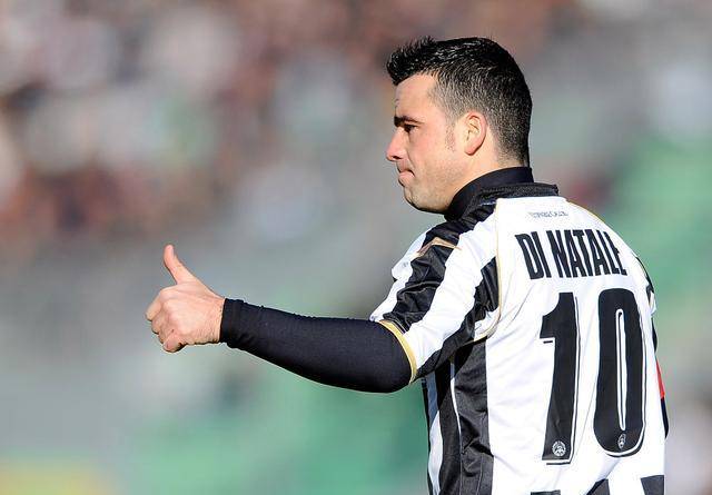 开云体育在线-萨索洛队主场战胜对手，豪取三分的简单介绍