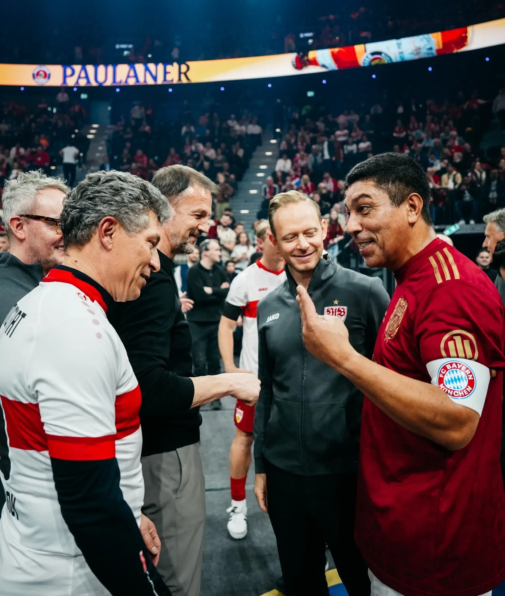 开云体育下载-马其顿球队意外惊艳，成功晋级引人注目