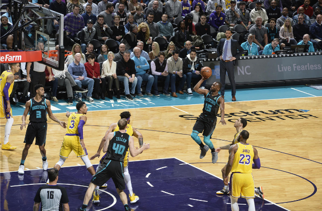 开云体育app-黄蜂队连败遭淘汰,球队反思失败原因