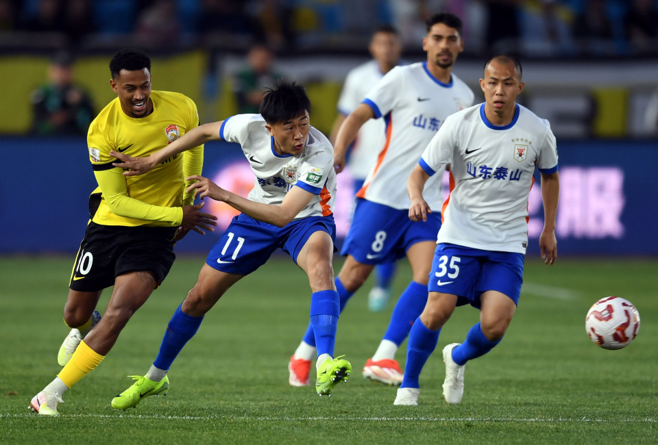 开云体育入口-中超战况！青岛黄海备战迎接挑战