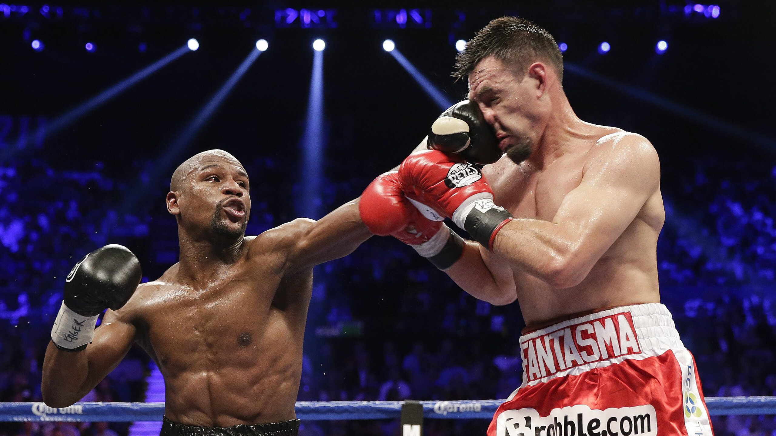 开云体育在线-分饰梅西的楚阿梅尼,一次扛起全队的现代足球实验