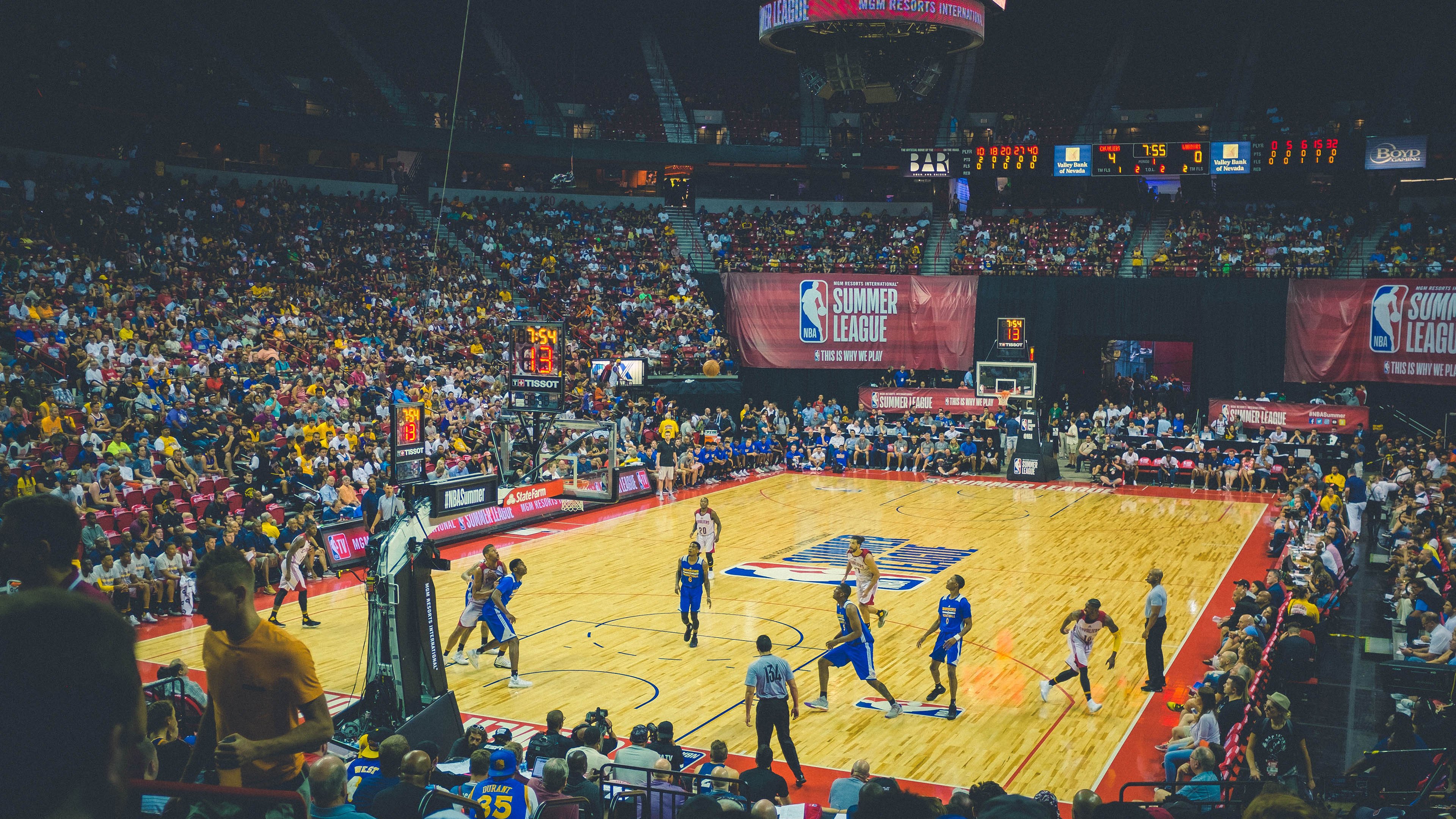 开云体育在线-一人主宰生死,伊萨克将马里扛出绝境,绝境之中现真神